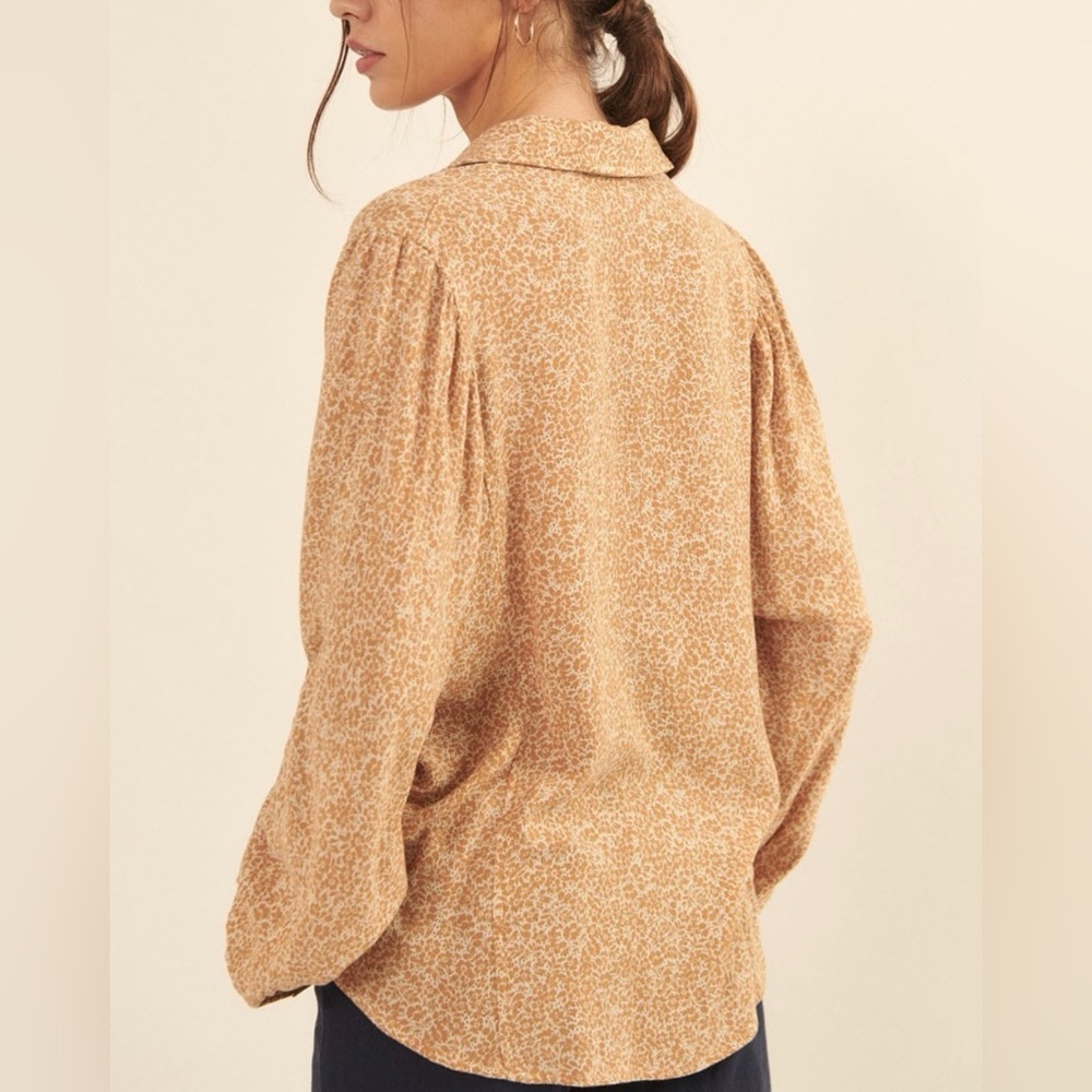 Floral Print Button-Down Blouse in Tan - MEDIUM - Picture 6 of 6